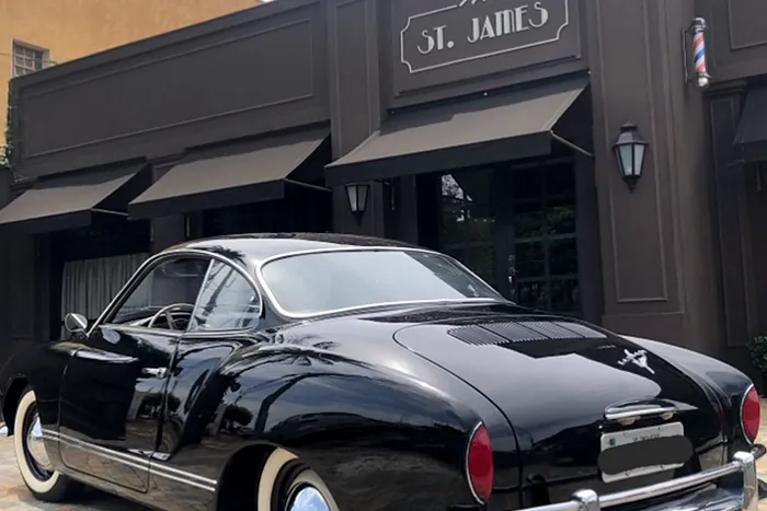 Fachada — St. James Barber Shop
